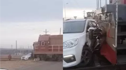 呼伦贝尔汽车火车相撞